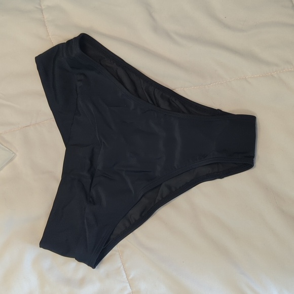 NWT HALARA Black Crossover Bikini Bottom, US M - Picture 1 of 7